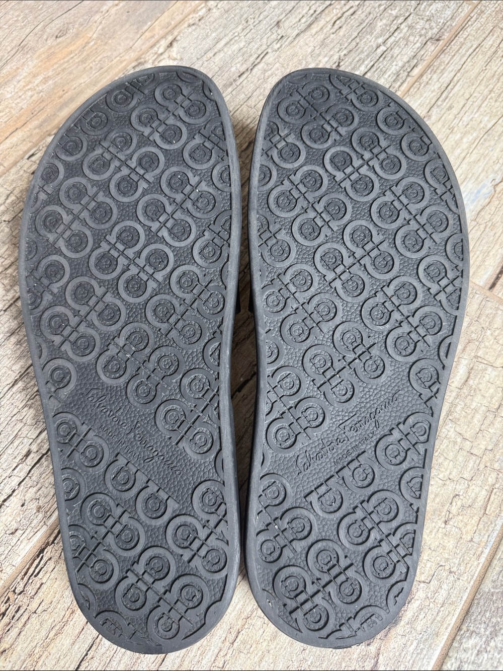 Salvatore Ferragamo Amos slide Logo sandals size: 12 - Picture 6 of 10